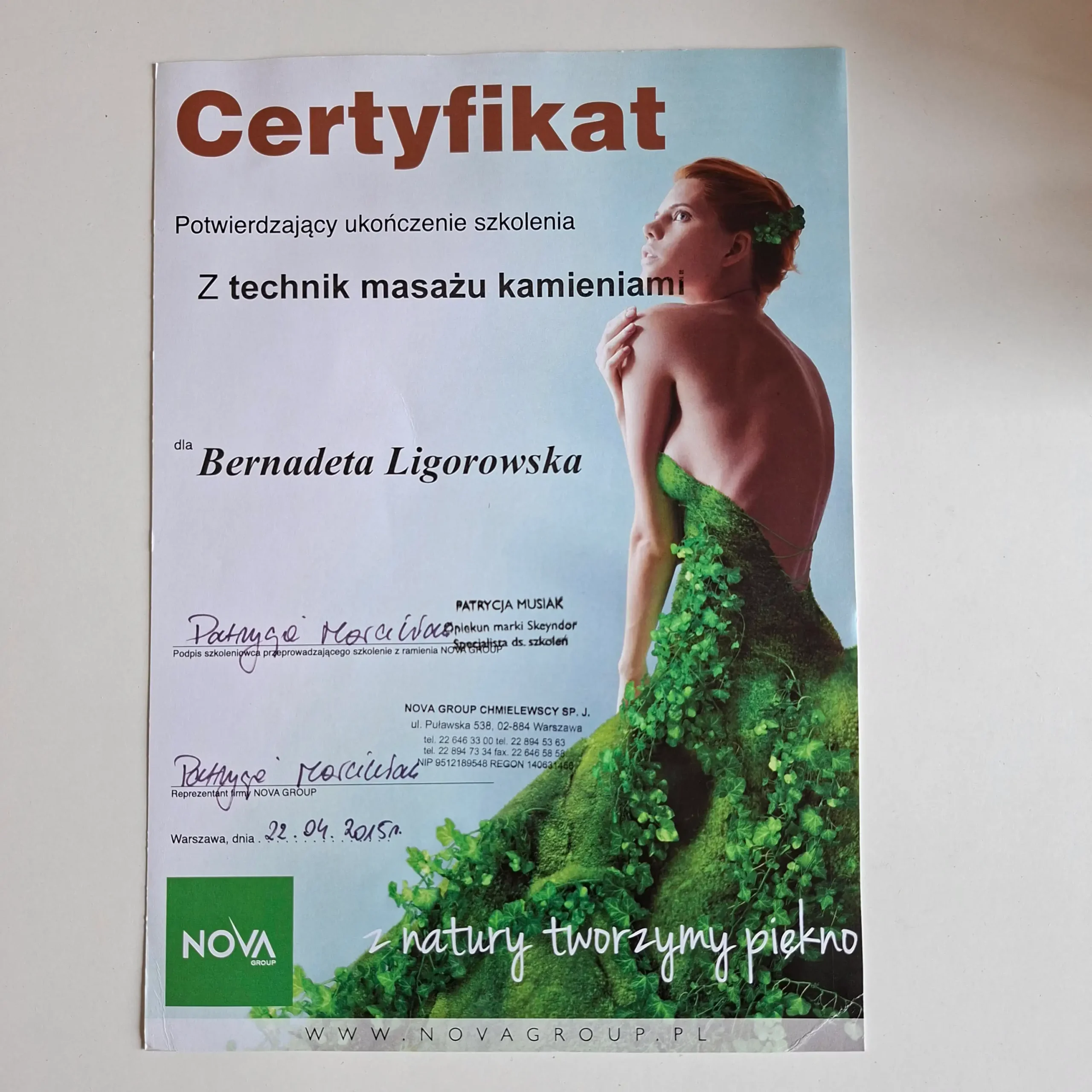 Techniki masażu gorącymi kamieniami